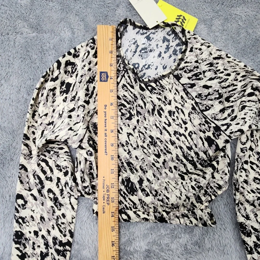 All in Motion Swim‎ Top Juniors XS Gray Leopard Crop Rash Guard Tie Back UPF 50+